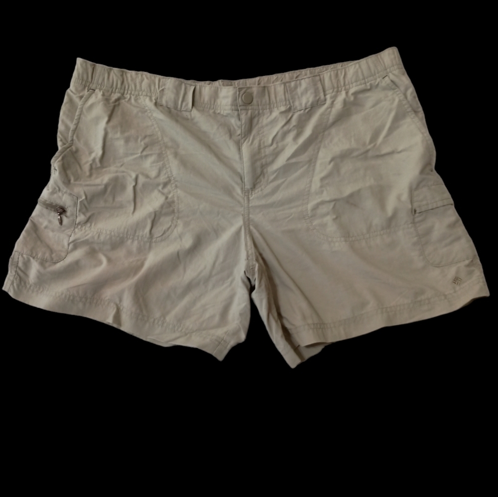 Women's Columbia Hiking Shorts Size L